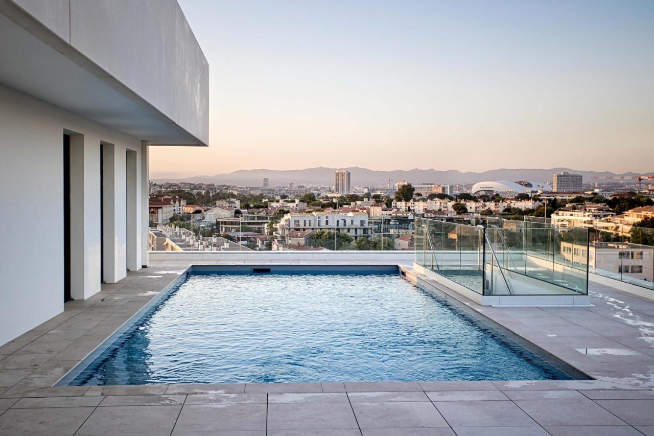 Appartement Superbe 3 P, 10 Mn De La Avec Piscine Et Parking *